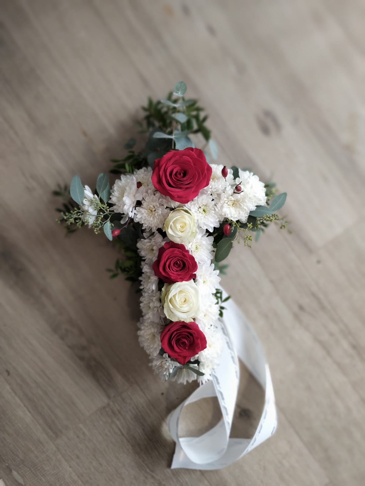 Aranjament Funerar Cruce !