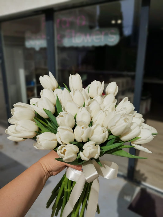 Buchet Mireasa  din Lalele !