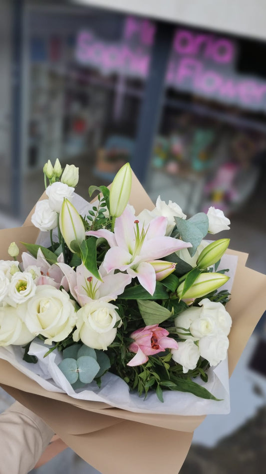 Buchet Monocromatic  Alb !