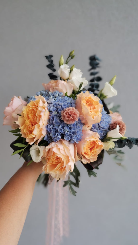 Buchet de Mireasa Spectaculos din Trandafiri  Garden  Parfumati Shakespeare !